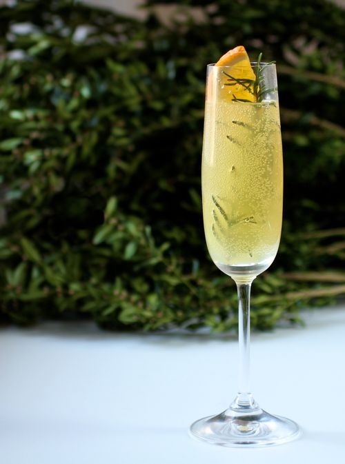 Sparkling rum punch