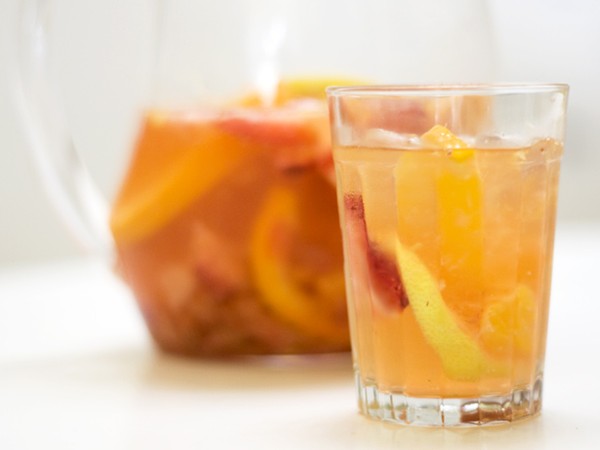 Sparkling strawberry sangria