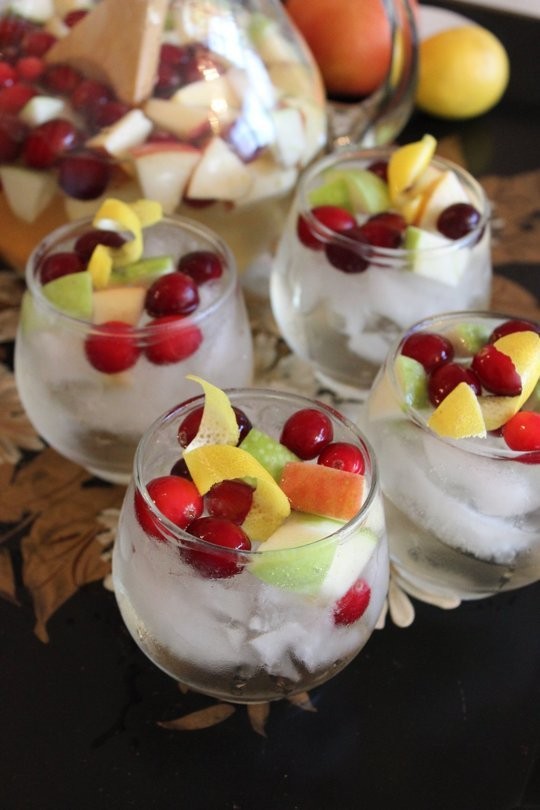 Sparkling white cranberry sangria