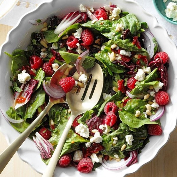 Special radicchio-spinach salad