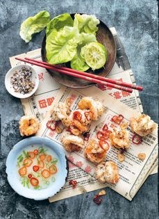 Special salt prawns with crispy garlic, onions & chilli