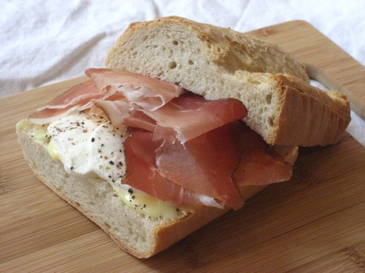 Speck and mozzarella baguette with homemade mayonnaise