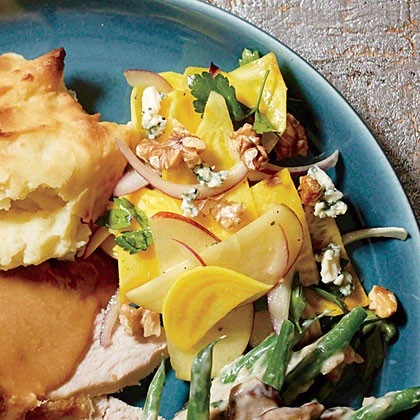 Speedy apple-beet salad