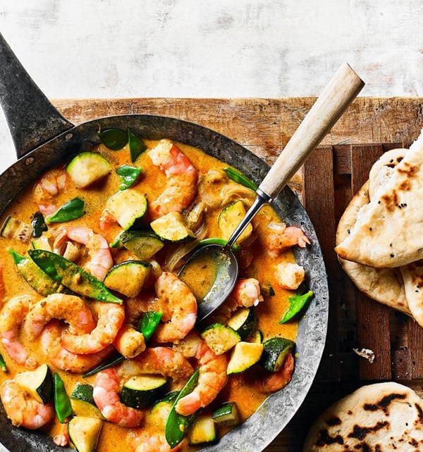 Speedy coconut curry prawns