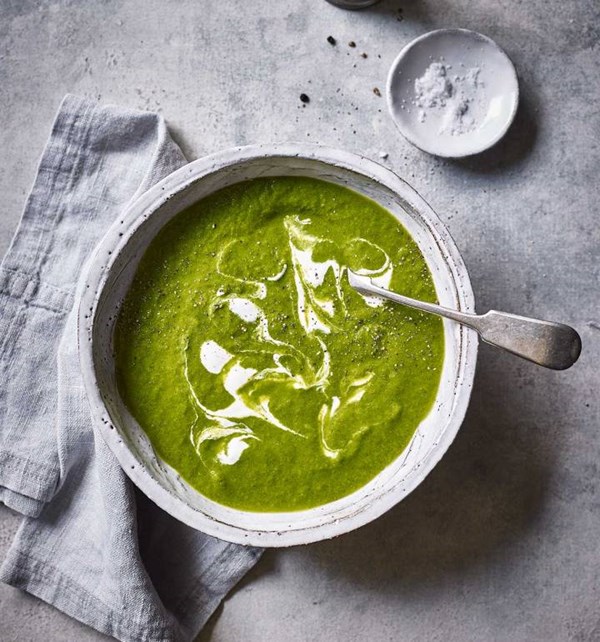 Speedy super-green soup