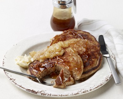 Spelt buttermilk pancakes with pear butter
