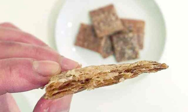 Spelt malt loaf and crackers