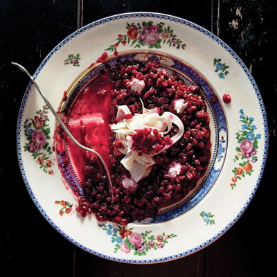 Spelt risotto with beets and horseradish