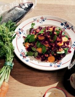 Spelt salad with sweet-tart beets