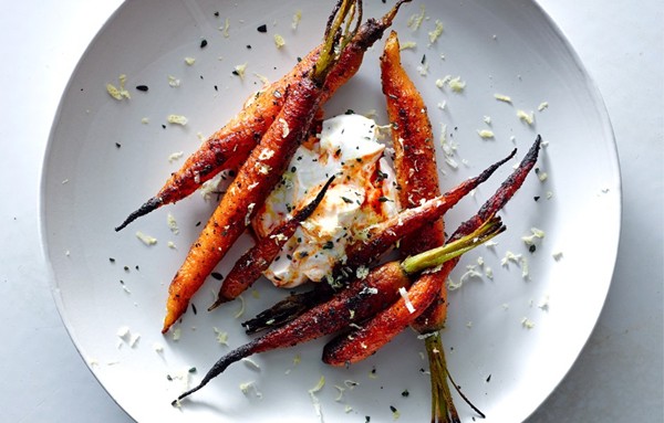 Spice-crusted carrots with harissa yogurt