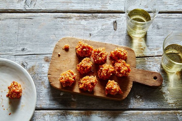 Spice-drawer carrot and coconut macaroons