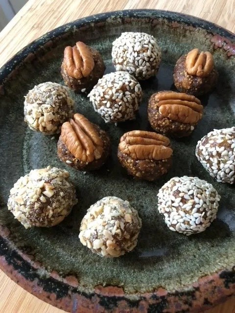 Spiced almond-apricot truffles