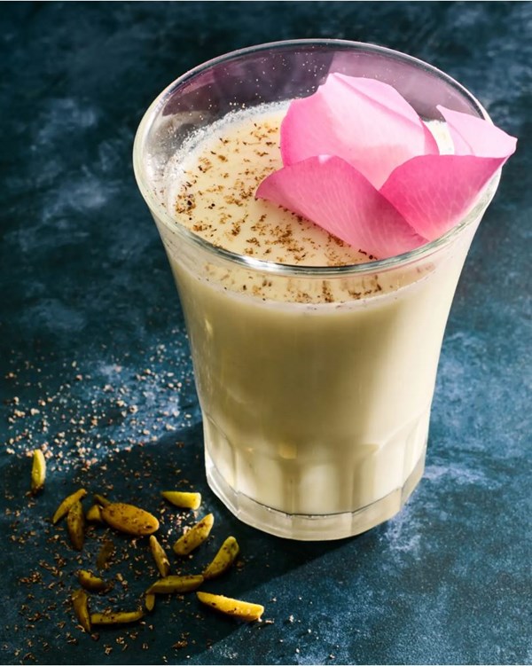 Spiced almond drink (Thandai)