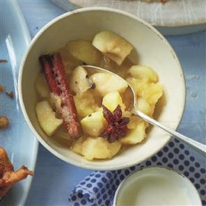 Spiced apple compote