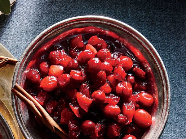 Spiced apple cranberry sauce
