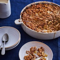 Spiced apple crumble