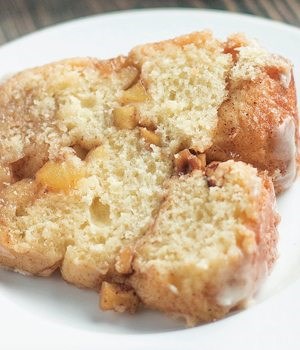 Spiced apple hazelnut monkey bread