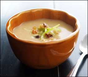 Spiced apple pie soup