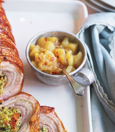 Spiced apple relish