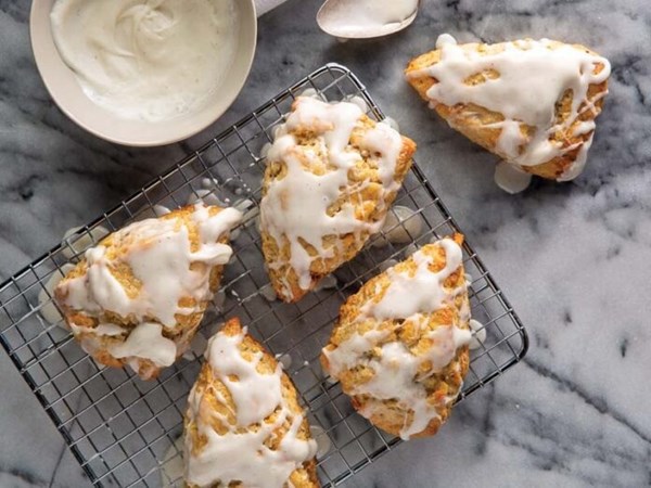 Spiced apple scones