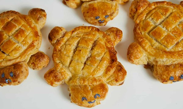 Spiced apple turtle pies