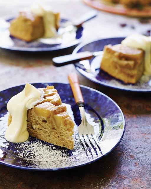 Spiced apple upside down cake