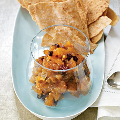 Spiced apricot chutney