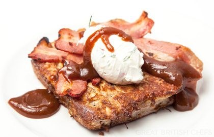 Spiced banana French toast, smoked bacon, chilli labne, tamarind caramel