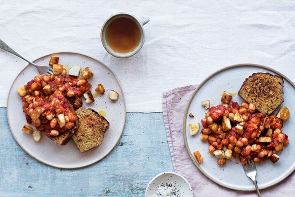 Spiced beans and haloumi