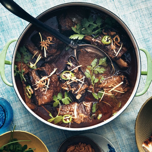 Spiced beef stew (Nihari)