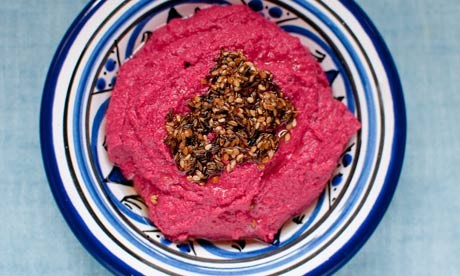 Spiced beetroot hummus