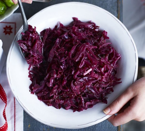 Spiced braised red cabbage