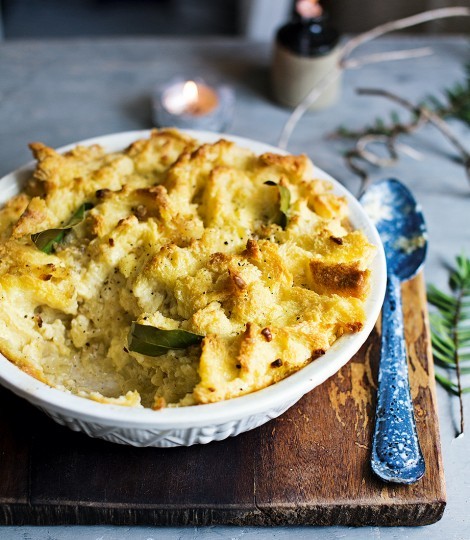 Spiced bread gratin