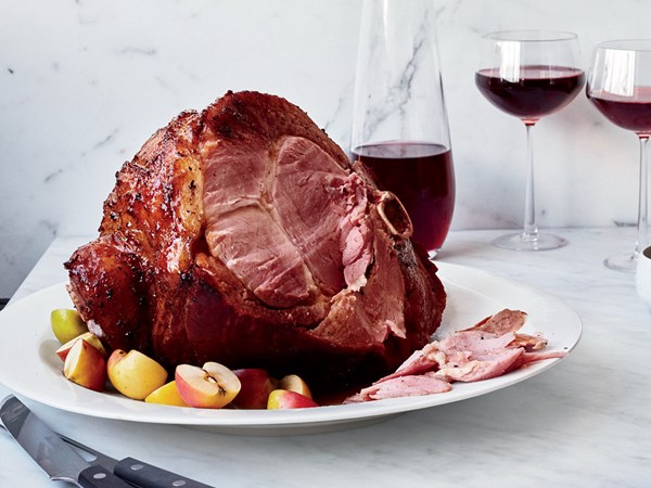 Spiced brown sugar ham with apple jus [Kevin Gillespie]