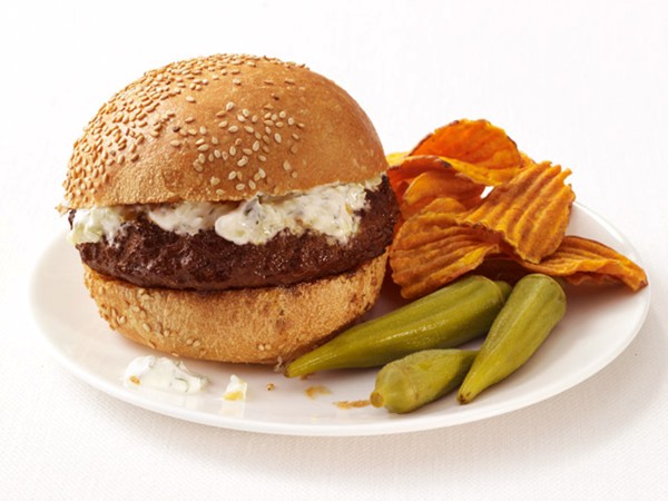 Spiced burgers with cucumber yogurt