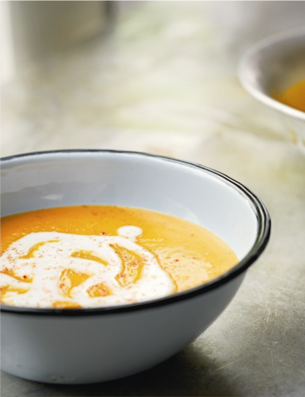 Spiced butternut squash & coconut soup