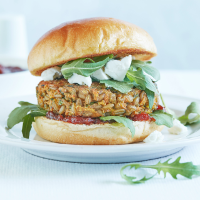 Spiced carrot burgers