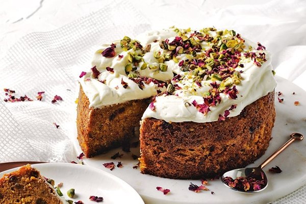 Spiced carrot cake with labneh icing