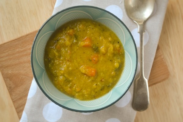 Spiced carrot, lentil & kale soup