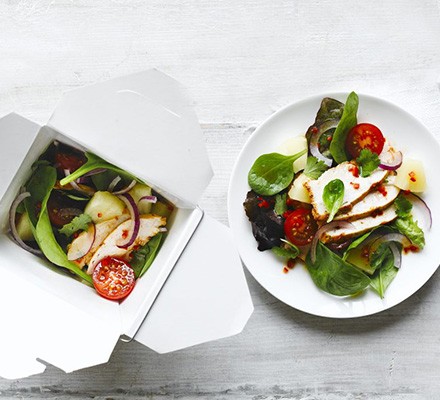 Spiced chicken & pineapple salad