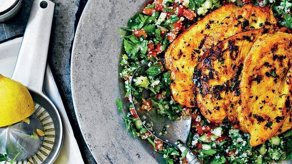 Spiced chicken breast with garlic and mint yoghurt