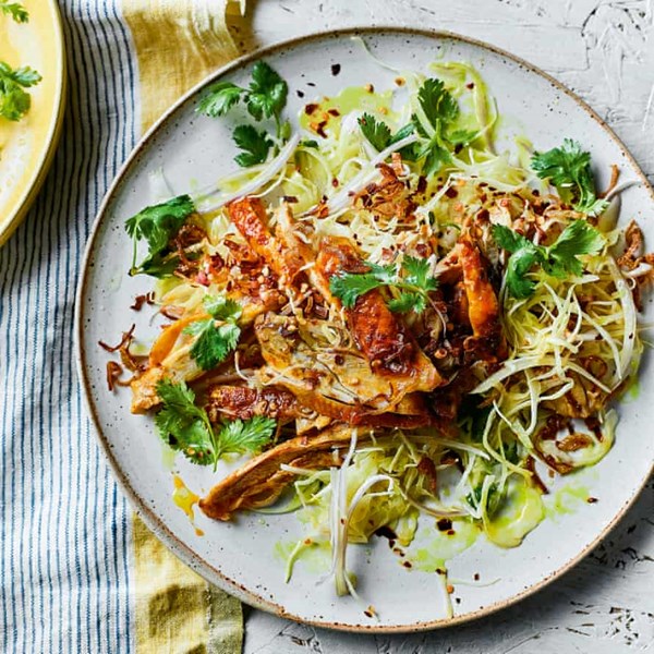 Spiced chicken salad (Kyet thar thioke)