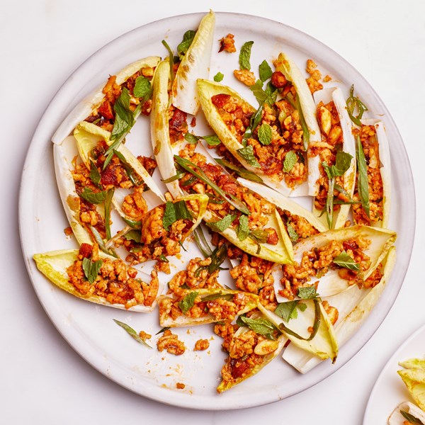 Spiced chicken with dates and endive