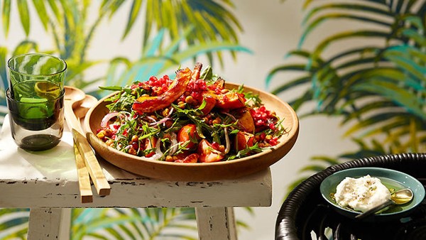 Spiced chickpea and pumpkin salad