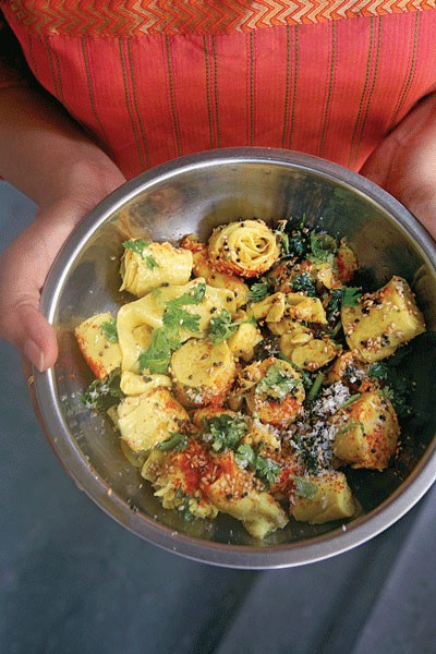 Spiced chickpea-flour snacks (Khandvi)
