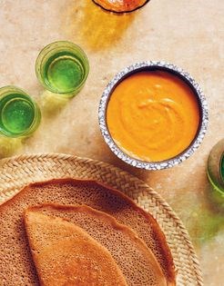 Spiced chickpea powder and chickpea stew (Shiro powder and shiro stew)