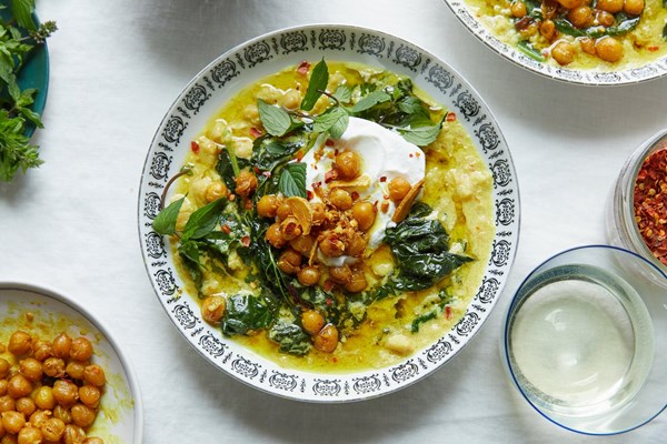 Spiced chickpea stew with coconut and turmeric
