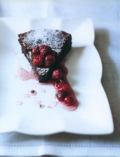 Spiced chocolate cake with macerated raspberries