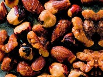 Spiced cocktail nuts
