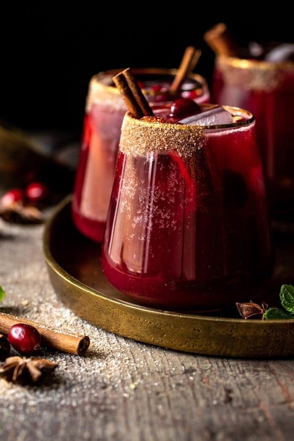 Spiced cranberry punch